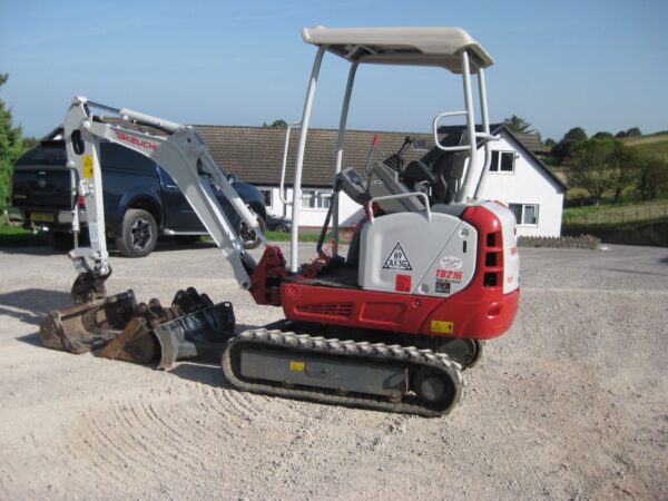 TAKEUCHI TB210R / TB217R / TB216ÜB / TB216 - Imagen 5