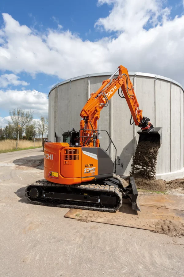 HITACHI ZX130-7 / ZX135US-7 - Imagen 2