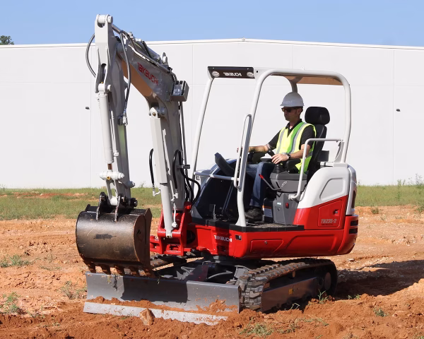 TAKEUCHI TB235ÜB / TB235-2 / TB240ÜB / TB240 - Imagen 4